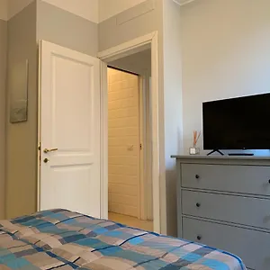 Bilocale Di Ringhiera In Corso Como/garibaldi Appartamento