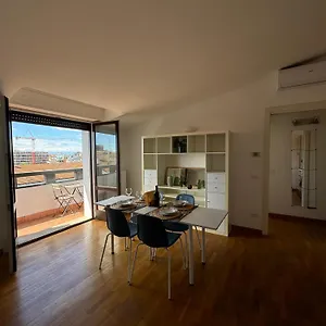 Isola- Attico Con Balcone Appartamento