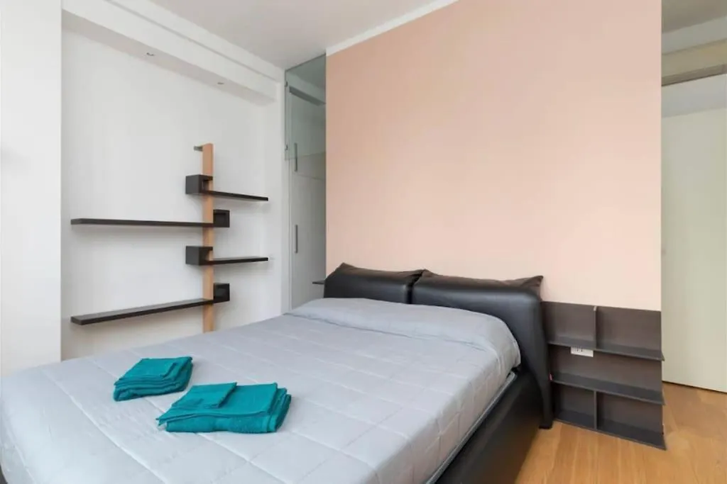 Garigliano 8 Apartment Milan Italy