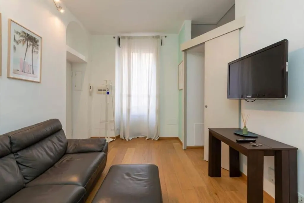Garigliano 8 Apartment Milan 0*,